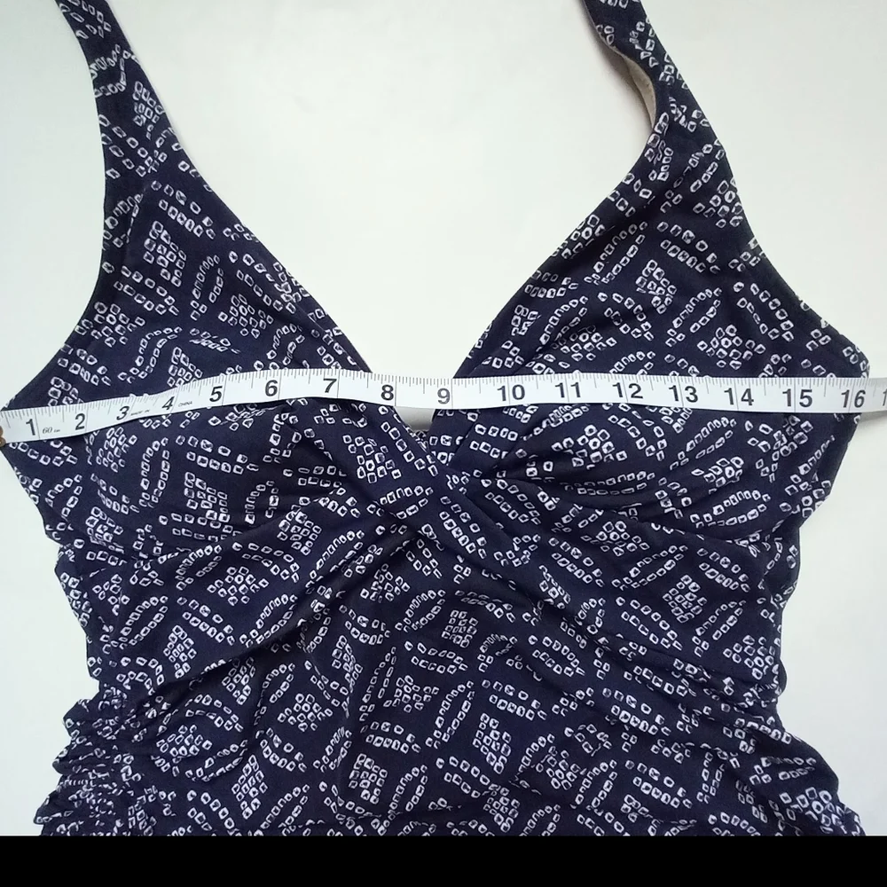 Lands End Twist Front Halter Tankini Top Size 10D Blue Slimming Ruched Padded